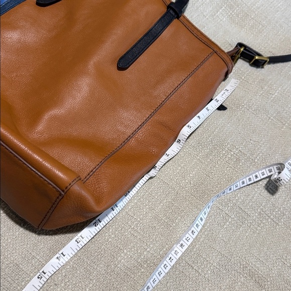 Vintage Fossil Camilla Convertible Backpack /Tote Cow Hide Leather Camel Brown - Picture 4 of 12